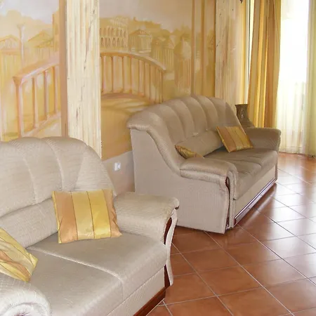 Don Quijote Koezepkori Panzio Es Etterem Guest house Lenti
